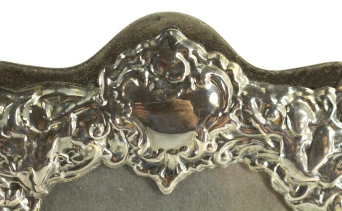 1970s silver repousse picture photo frame belle epoque rococo taste heart shape 4067