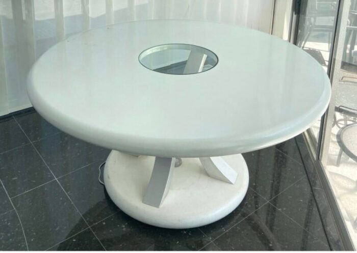 1980s contemporary round dining table with glass panel and light 6411