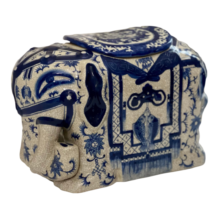 20th century asian blue and white ceramic elephant form lidded vase or box 3686