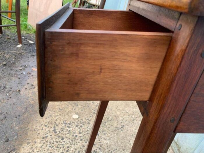 antique federal style mahogany side table with dovetails and finished back 9341