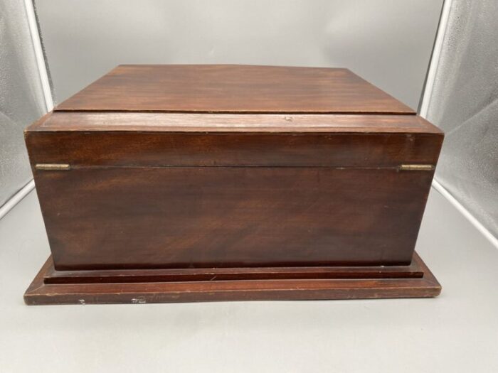 art deco cutlery box in mahogany 16