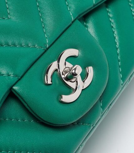 chanel-green-chevron-leather-maxi-classic-single-flap-bag-5465.jpg