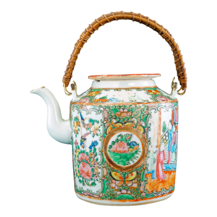 chinese rose medallion teapot 2nd half 19 century 2589