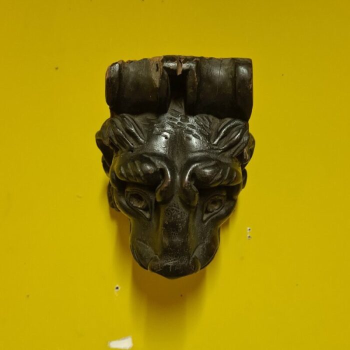 french wooden carving of a lion s head 17th 18th century 3