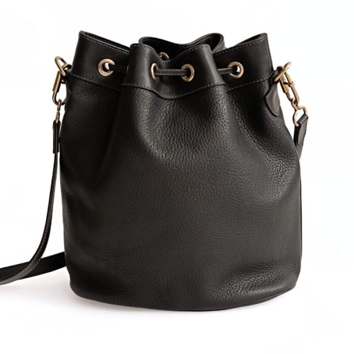 gucci gucci gucci vintage black leather bucket bag 3599