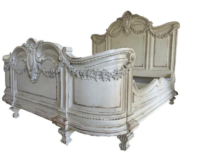 habersham florentine bed with garland 2820