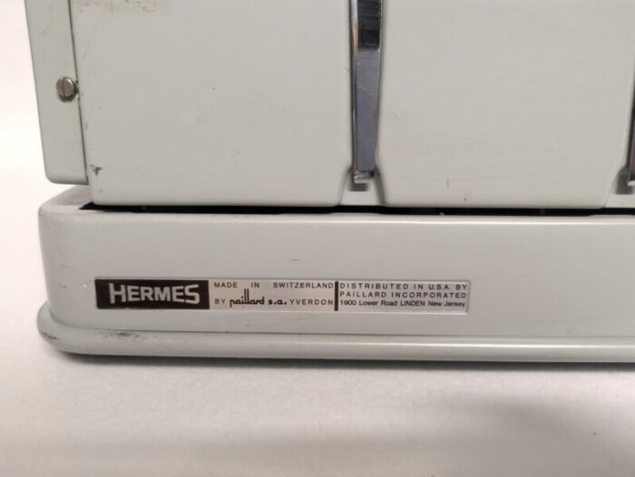 hermes 3000 portable typewriter 0466