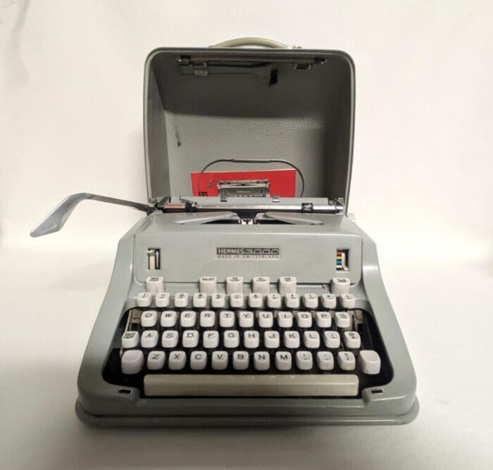 hermes 3000 portable typewriter 8808