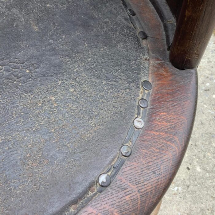 late 1800s barrel chair 8589