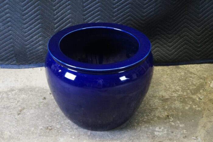 late 20th century large cobalt blue glazed ceramic pottery planter jardiniere pot cachepot 0963