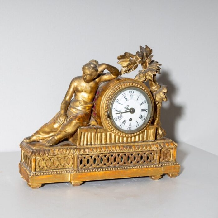 louis seize mantel clock in a giltwood case 4