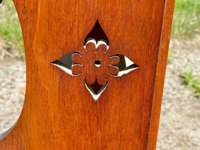 mid 19th century antique chippendale style mahogany wall cabinet or cupboard with display shelves 8453