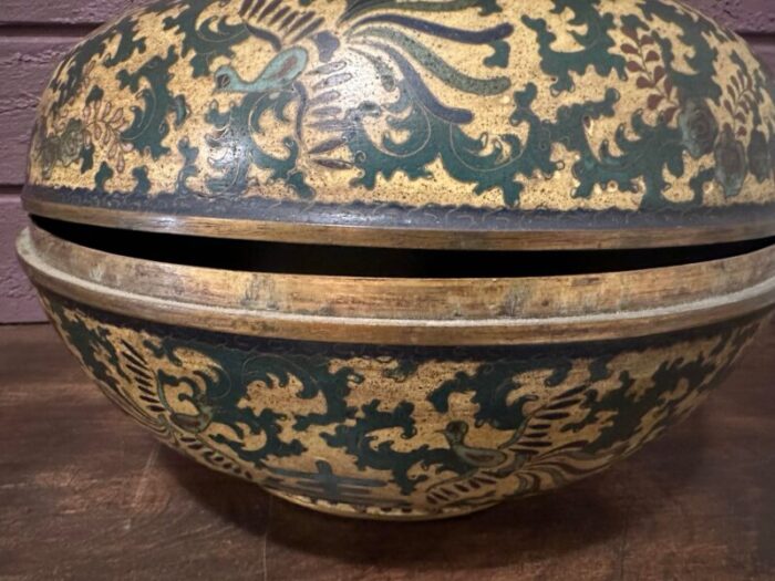 mid 19th century chinese cloisonne lidded bowl with a dragon 3782