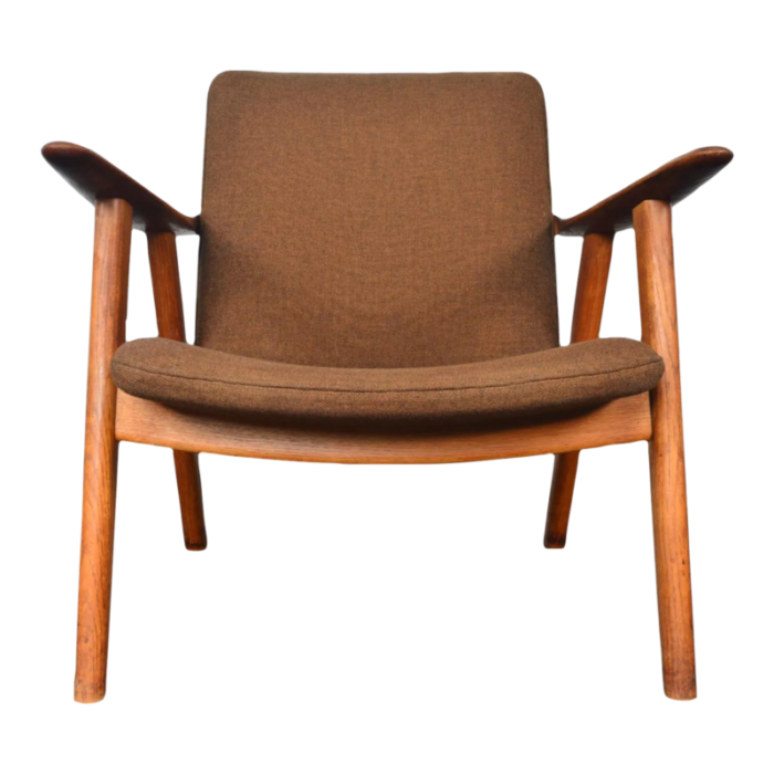 mid 20th century hans wegner jh517 buck lounge chair in oak 3657