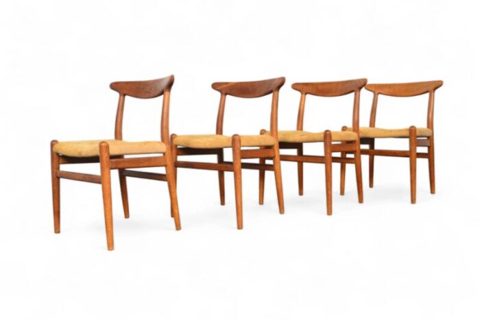 mid 20th century set of 4 hans wegner w2 dining chairs in solid oak 0891