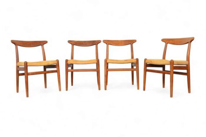 mid 20th century set of 4 hans wegner w2 dining chairs in solid oak 3837