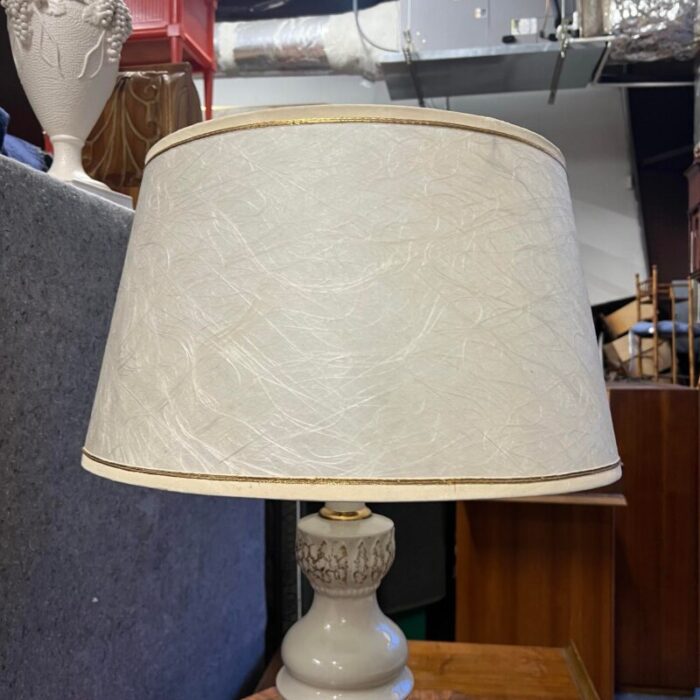 mid century modern atomic gold and white table lamp 9476