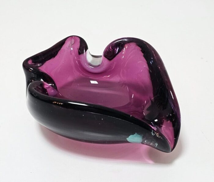 mid century modern murano glass ashtray in purple glass italy 1960s 5