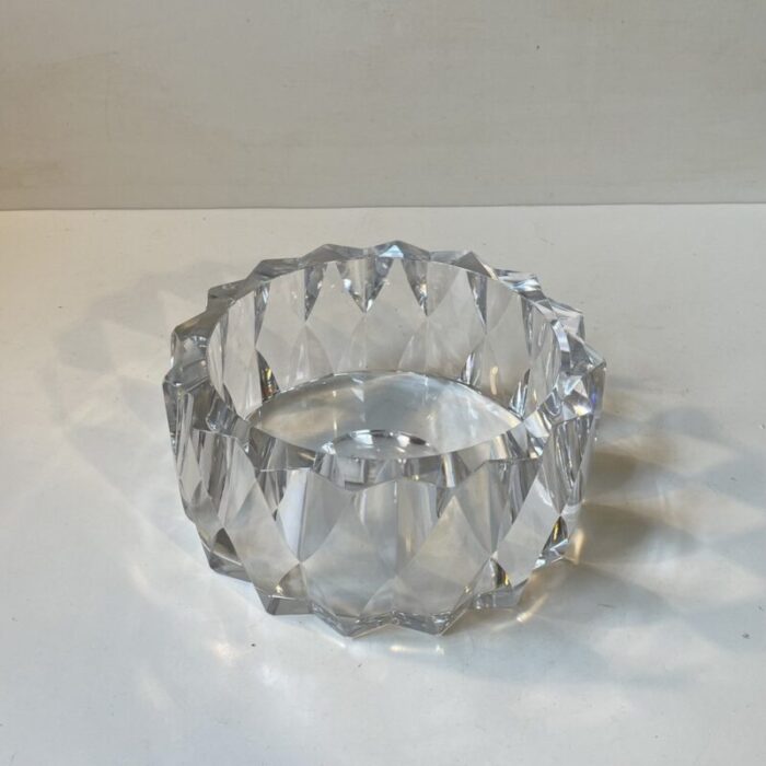 multi faceted crystal bowl by goeran waerff for kosta sweden 1980s 1