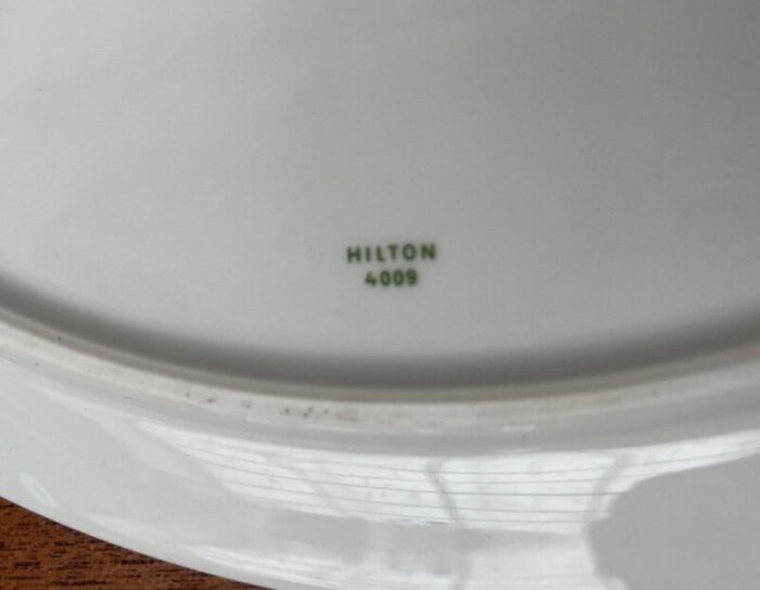 postmodern hilton series plate from rosenthal 1980s 12