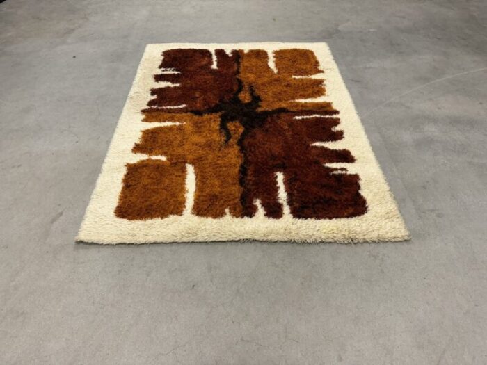 rug from hojer eksport wilton 1970s 3