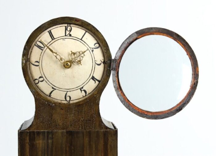 small longcase clock 18th century 2