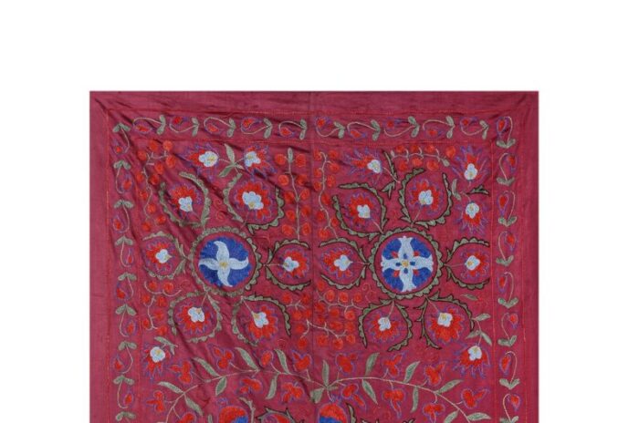 uzbek suzani tapestry in silk with embroidery 5