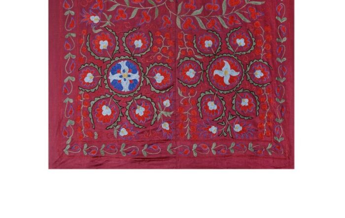 uzbek suzani tapestry in silk with embroidery 7