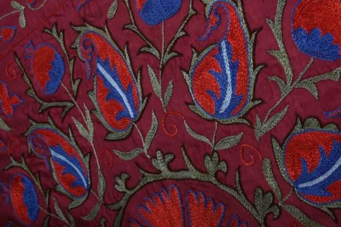 uzbek suzani tapestry in silk with embroidery 8