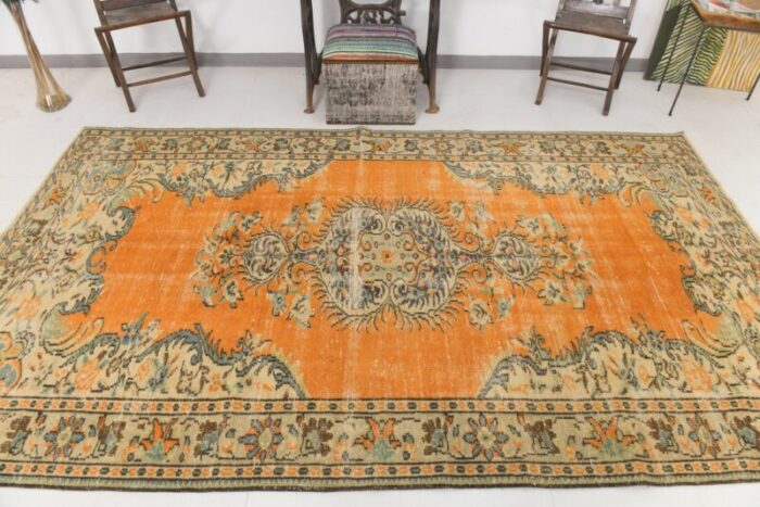 vintage area rug in wool 3