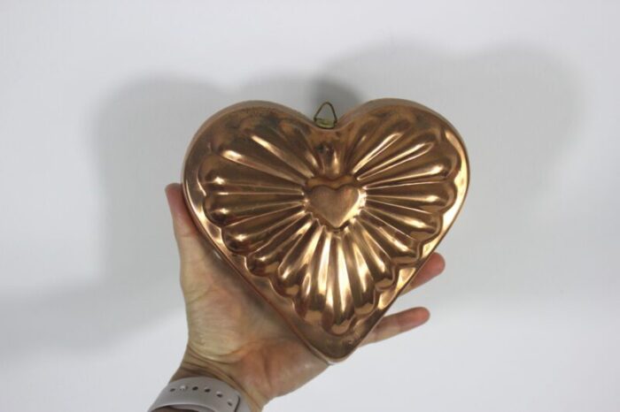 vintage copper heart mold 0910