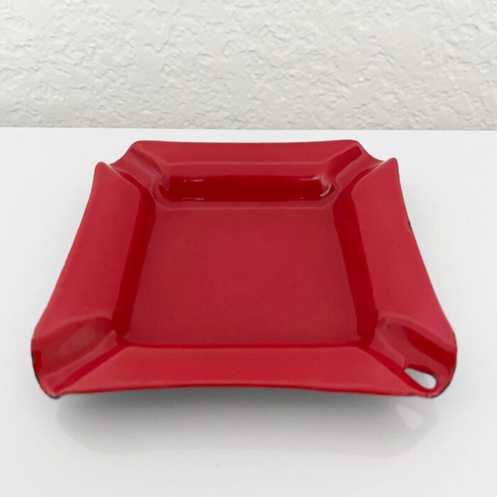 vintage red enamel ashtray mid 20th century 2562