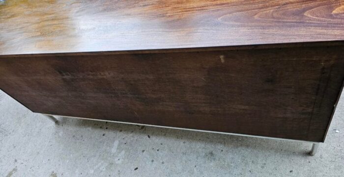 vintage white furniture co burl and walnut dresser on aluminum tubular base 7067